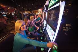toto 878 What Batik Royale Slots Contains